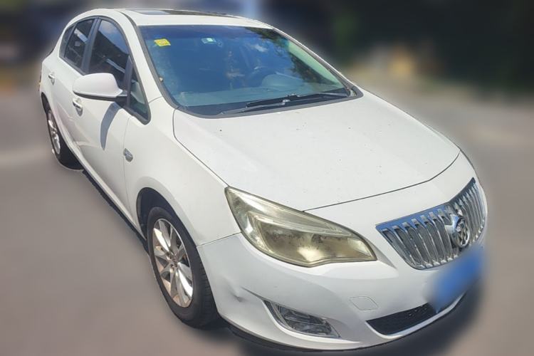 Used Buick GT 2014 XT 1.6L Automatic Fashion Edition Front Right 45 Deg
