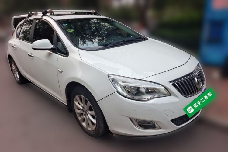 Used Buick GT 2014 XT 1.6L Automatic Fashion Edition Front Right 45 Deg