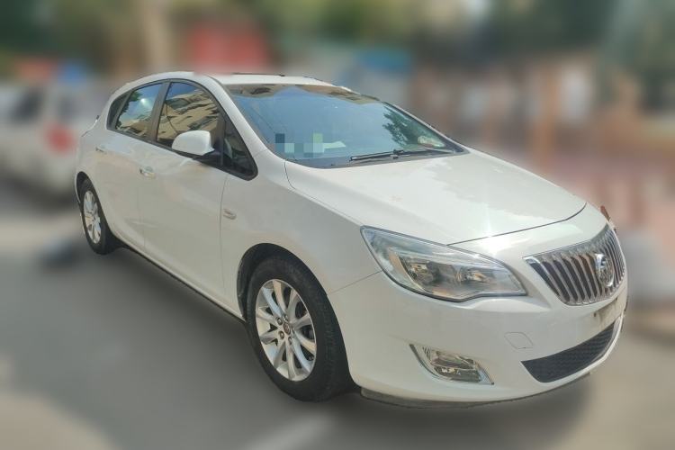 Used Buick GT 2014 XT 1.6L Automatic Fashion Edition Front Right 45 Deg