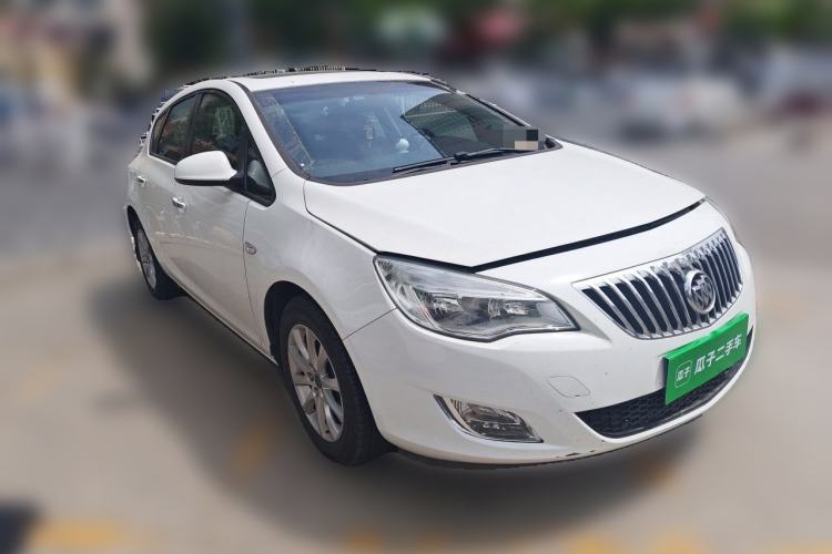 Used Buick GT 2014 XT 1.6L Automatic Fashion Edition Front Right 45 Deg