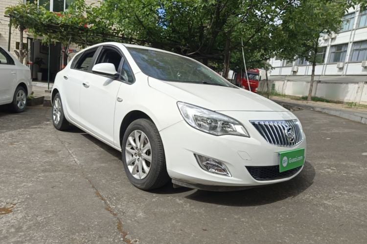 Used Buick GT 2014 XT 1.6L Automatic Fashion Edition Front Right 45 Deg