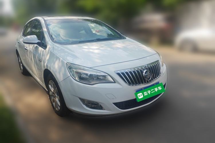 Used Buick GT 2014 XT 1.6L Automatic Fashion Edition Front Right 45 Deg