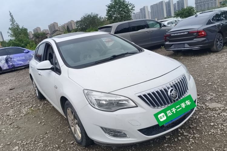 Used Buick GT 2014 XT 1.6L Automatic Fashion Edition Front Right 45 Deg