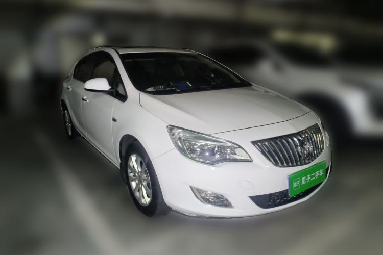 Used Buick GT 2014 XT 1.6L Automatic Fashion Edition Front Right 45 Deg