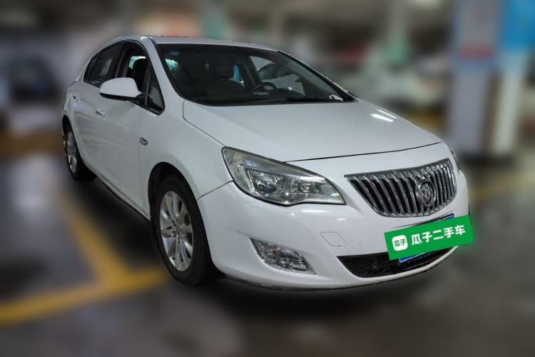Used Buick GT 2014 XT 1.6L Automatic Fashion Edition Front Right 45 Deg
