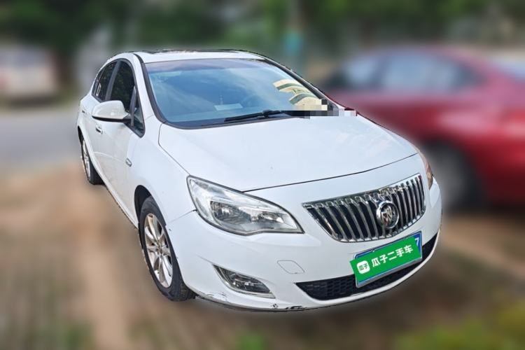 Used Buick GT 2014 XT 1.6L Automatic Fashion Edition Front Right 45 Deg