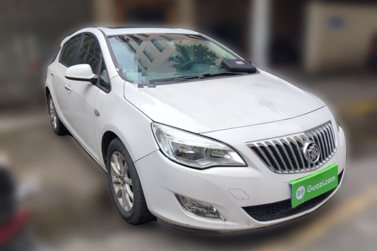 Used Buick GT 2014 XT 1.6L Automatic Fashion Edition Front Right 45 Deg