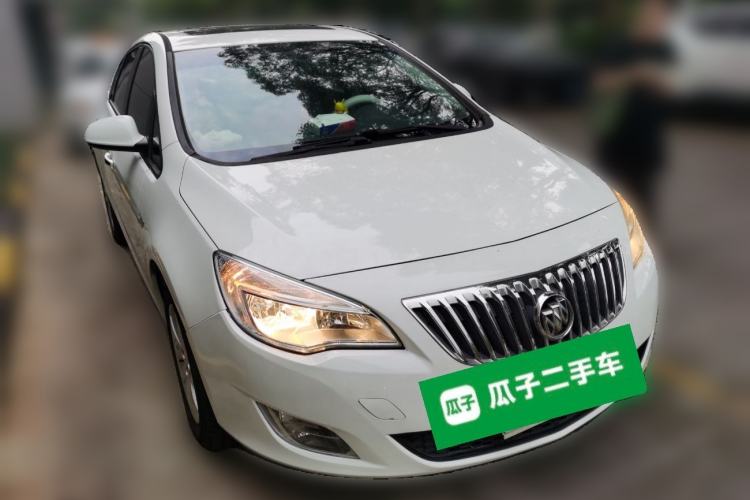 Used Buick GT 2014 XT 1.6L Automatic Fashion Edition Front Right 45 Deg