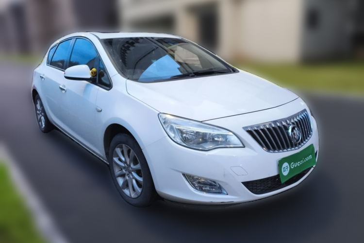 Used Buick GT 2014 XT 1.6L Automatic Comfort Edition Front Right 45 Deg
