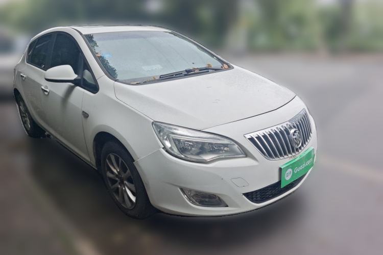 Used Buick GT 2014 XT 1.6L Automatic Fashion Edition Front Right 45 Deg