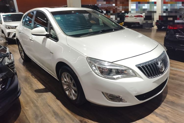 Used Buick GT 2014 XT 1.6L Automatic Fashion Edition Front Right 45 Deg