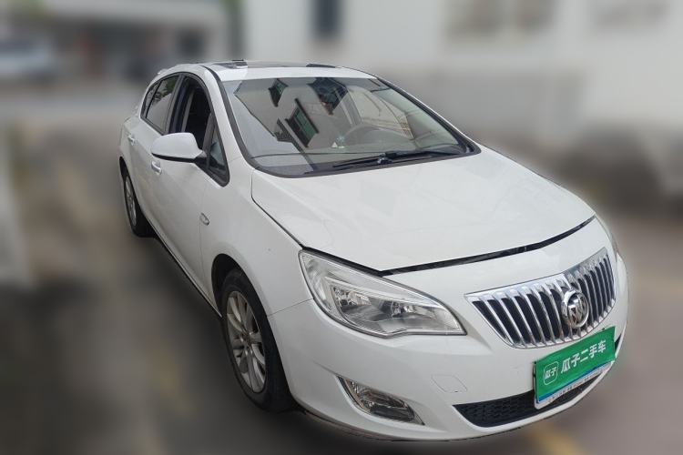 Used Buick GT 2014 XT 1.6L Automatic Fashion Edition Front Right 45 Deg