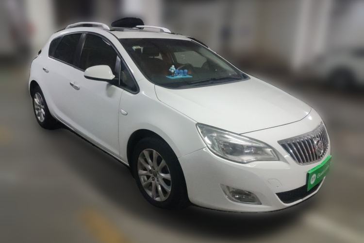 Used Buick GT 2014 XT 1.6L Automatic Fashion Edition Front Right 45 Deg