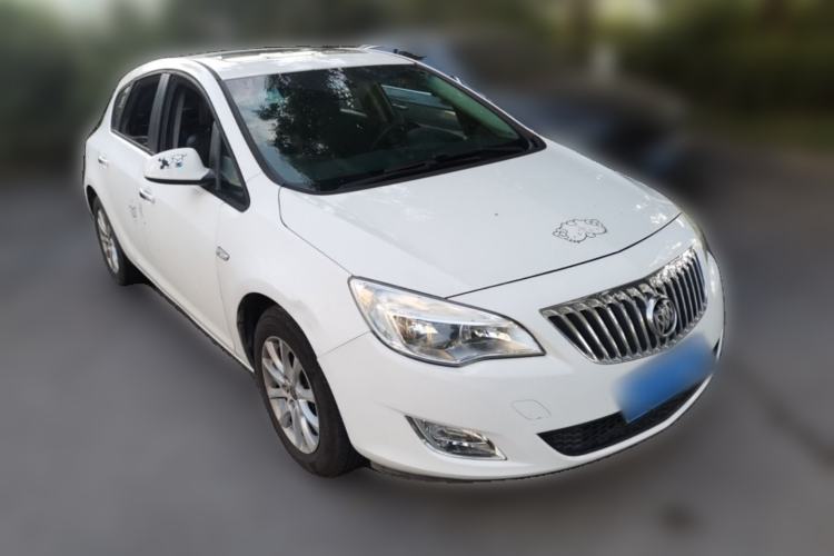 Used Buick GT 2014 XT 1.6L Automatic Fashion Edition Front Right 45 Deg