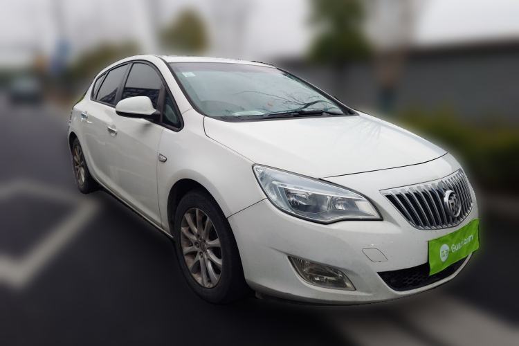 Used Buick GT 2014 XT 1.6L Automatic Comfort Edition Front Right 45 Deg
