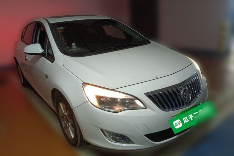 Used Buick GT 2014 XT 1.6L Automatic Fashion Edition Front Right 45 Deg