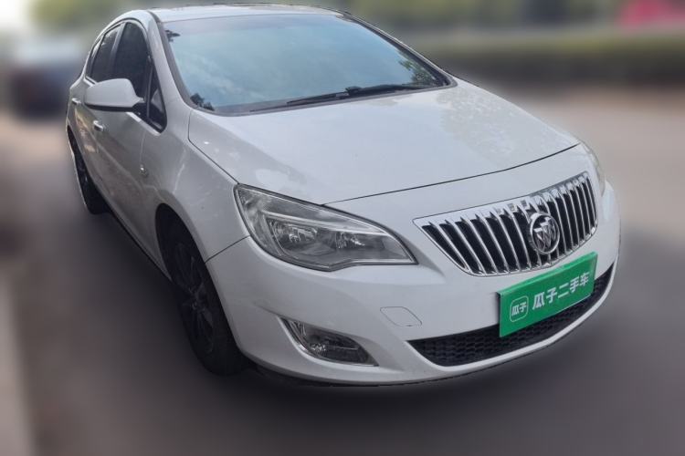 Used Buick GT 2014 XT 1.6L Automatic Fashion Edition Front Right 45 Deg