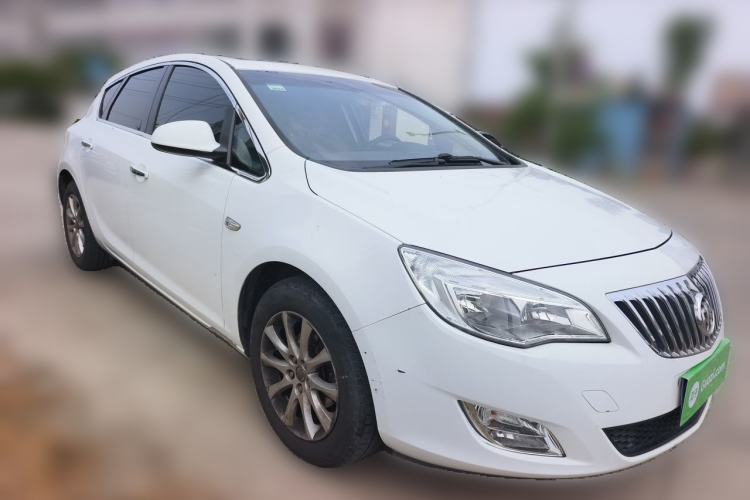 Used Buick GT 2014 XT 1.6L Automatic Fashion Edition Front Right 45 Deg