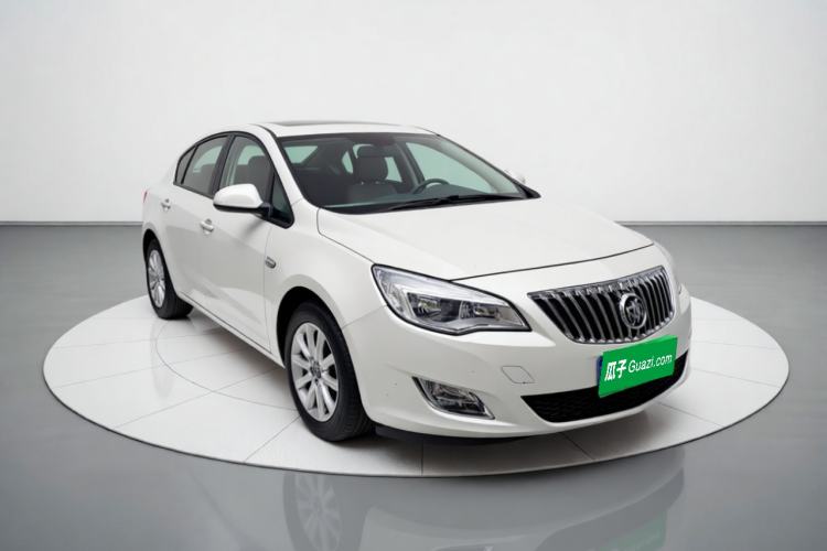 Used Buick GT 2014 XT 1.6L Automatic Fashion Edition Front Right 45 Deg