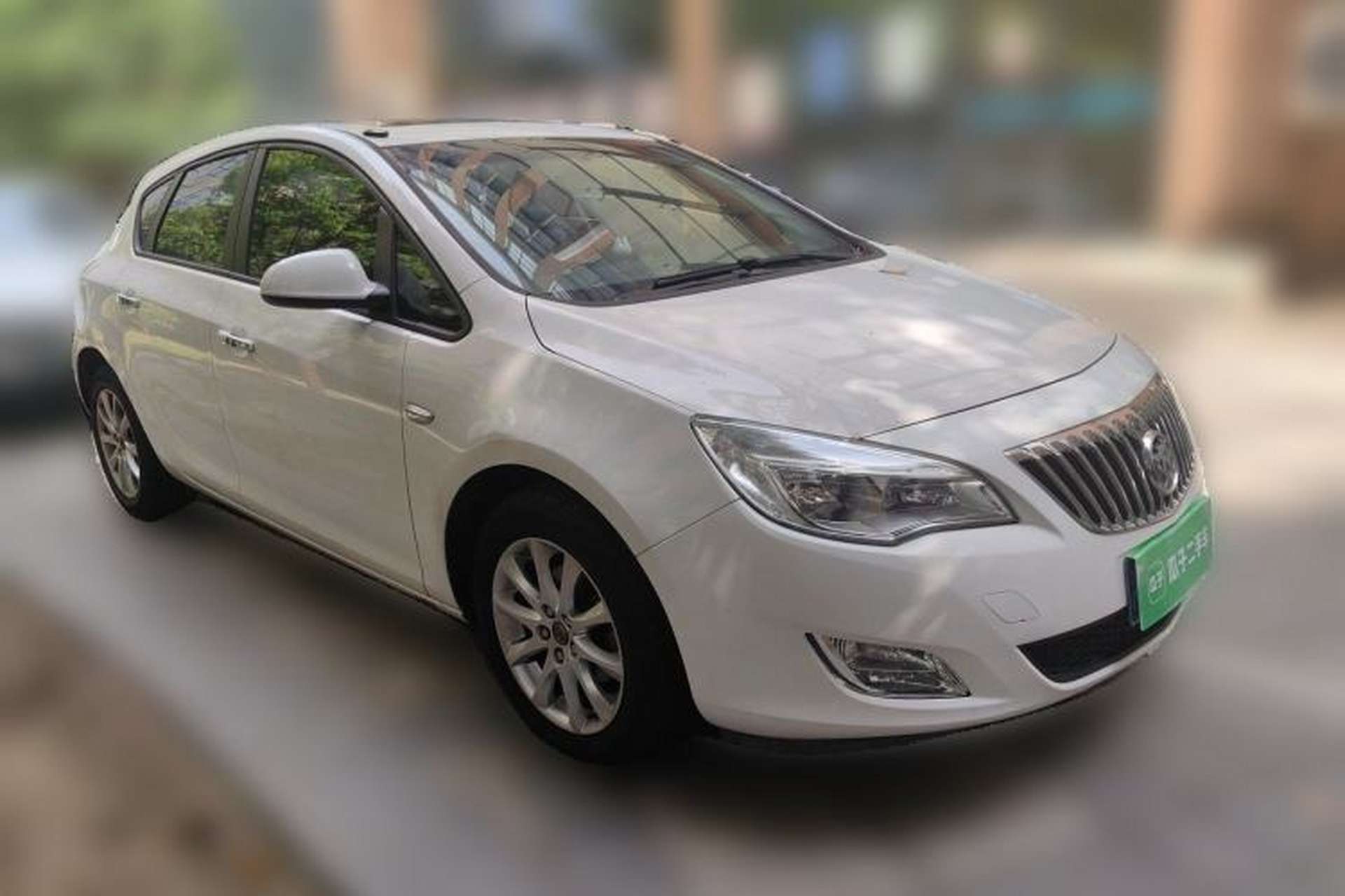Used Buick GT 2014 XT 1.6L Automatic Fashion Edition Front Right 45 Deg
