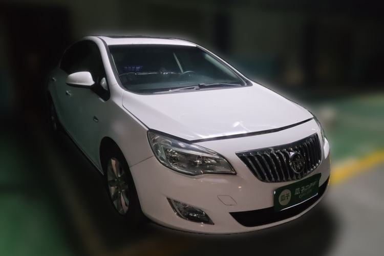 Used Buick GT 2014 XT 1.6L Automatic Fashion Edition Front Right 45 Deg