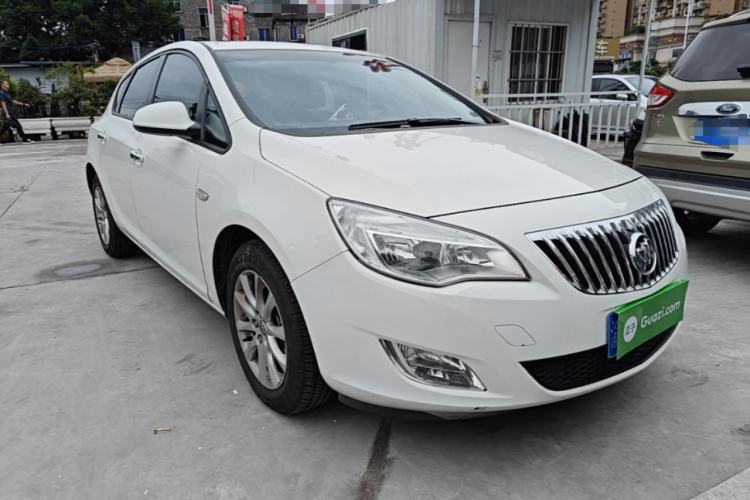 Used Buick GT 2014 XT 1.6L Automatic Fashion Edition Front Right 45 Deg