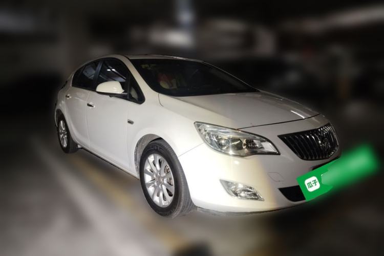 Used Buick GT 2014 XT 1.6L Automatic Fashion Edition Front Right 45 Deg