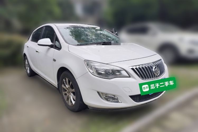 Used Buick GT 2014 XT 1.6L Automatic Fashion Edition Front Right 45 Deg