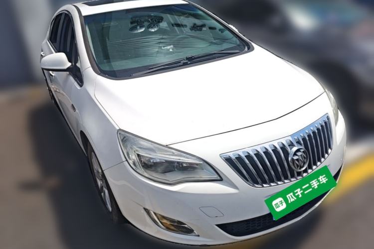 Used Buick GT 2014 XT 1.6L Automatic Fashion Edition Front Right 45 Deg