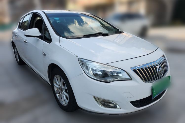 Used Buick GT 2014 XT 1.6L Automatic Fashion Edition Front Right 45 Deg