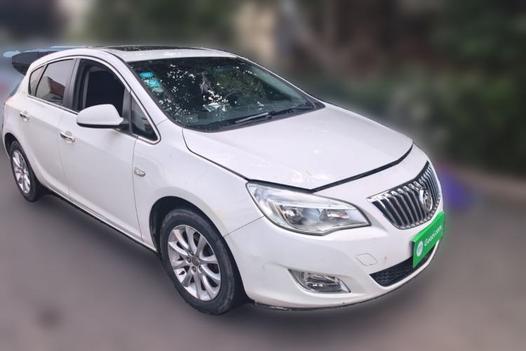 Used Buick GT 2014 XT 1.6L Automatic Fashion Edition Front Right 45 Deg