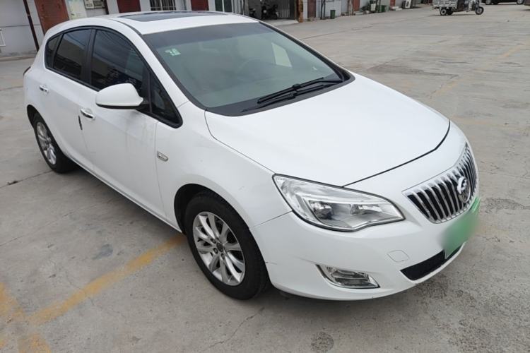 Used Buick GT 2014 XT 1.6L Automatic Fashion Edition Front Right 45 Deg