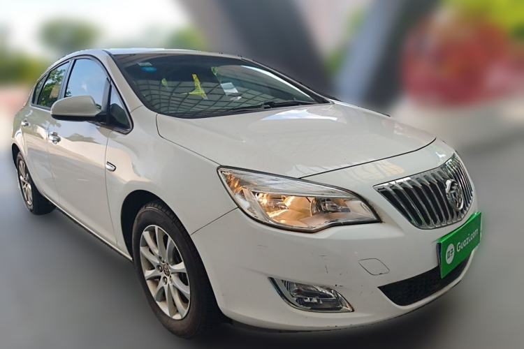 Used Buick GT 2014 XT 1.6L Automatic Fashion Edition Front Right 45 Deg