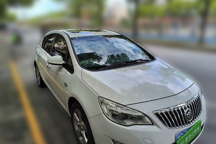 Used Buick GT 2014 XT 1.6T Automatic Fashion Sport Edition Front Right 45 Deg