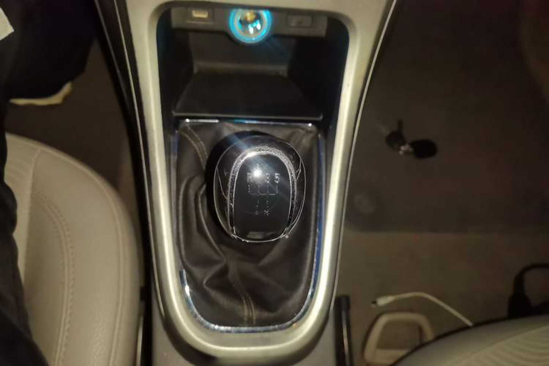 Used Buick GT 2014 XT 1.6L Manual Comfort Edition Gear Lever