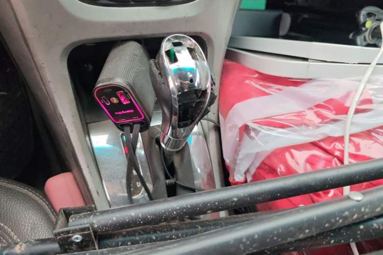 Used Buick GT 2014 XT 1.6L Automatic Fashion Edition Gear Lever