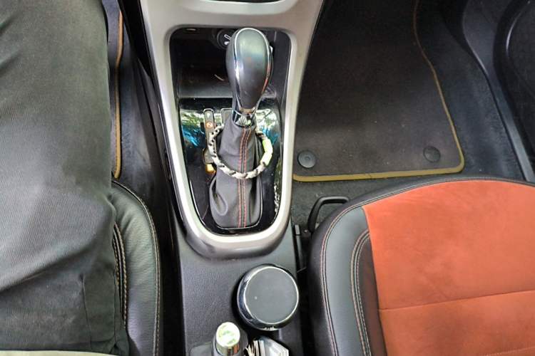 Used Buick GT 2014 XT 1.6T Automatic Fashion Sport Edition Gear Lever