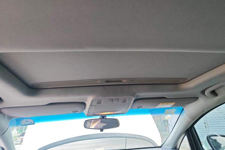 Used Buick GT 2014 XT 1.6L Automatic Fashion Edition Headliner