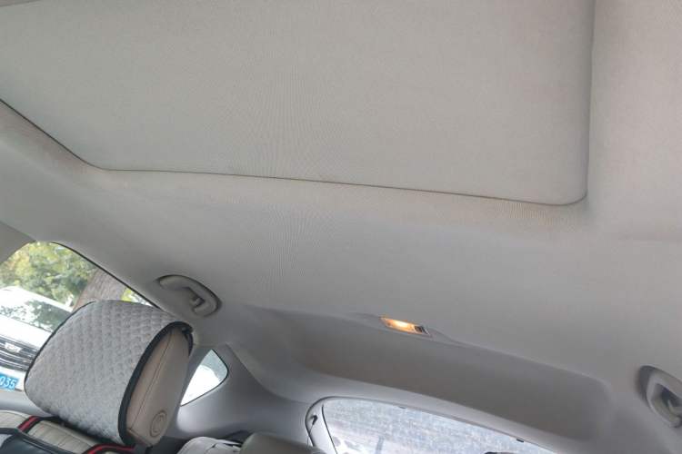 Used Buick GT 2014 XT 1.6L Automatic Comfort Edition Headliner