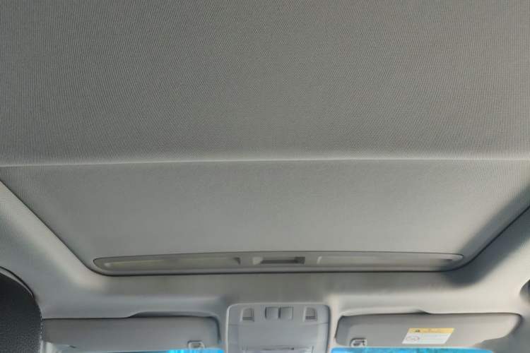 Used Buick GT 2014 XT 1.6L Automatic Fashion Edition Headliner