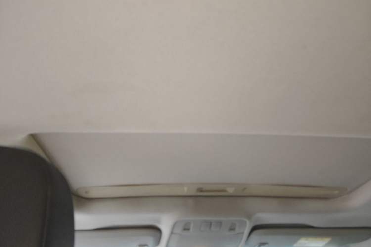 Used Buick GT 2014 XT 1.6L Automatic Fashion Edition Headliner