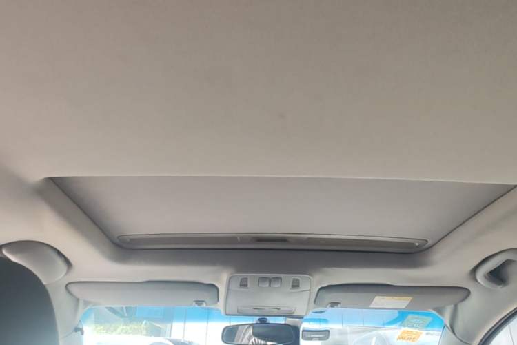 Used Buick GT 2014 XT 1.6L Automatic Fashion Edition Headliner