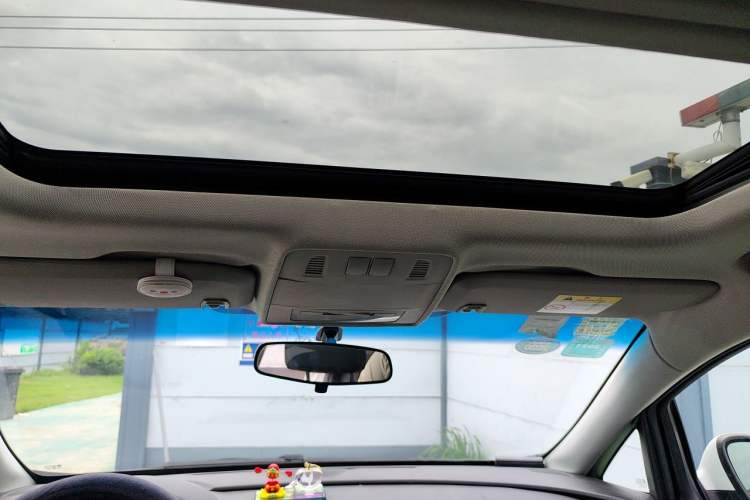 Used Buick GT 2014 XT 1.6L Automatic Comfort Edition Headliner