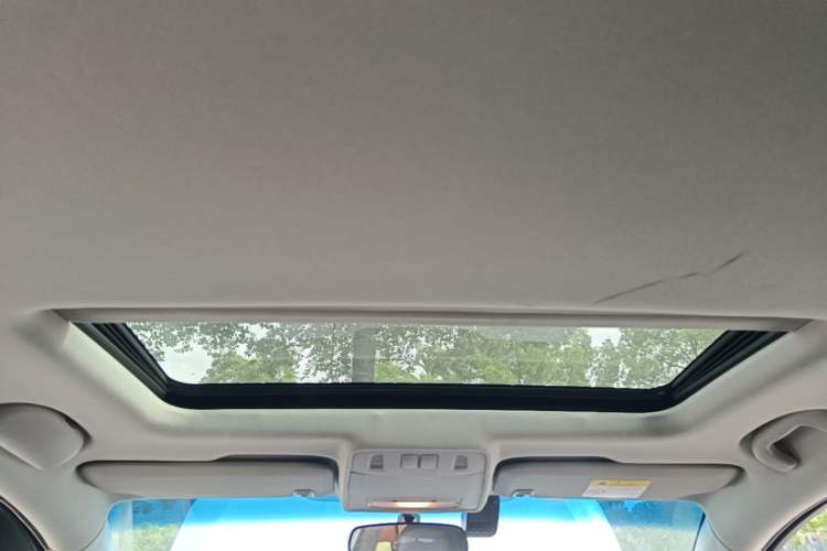 Used Buick GT 2014 XT 1.6L Automatic Fashion Edition Headliner