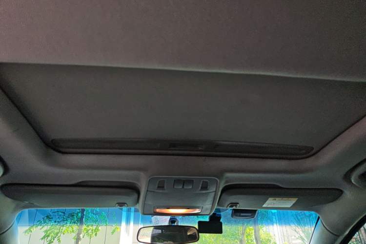 Used Buick GT 2014 XT 1.6L Automatic Fashion Edition Headliner
