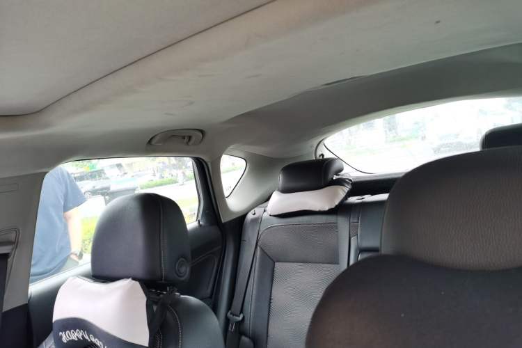 Used Buick GT 2014 XT 1.6L Automatic Fashion Edition Headliner