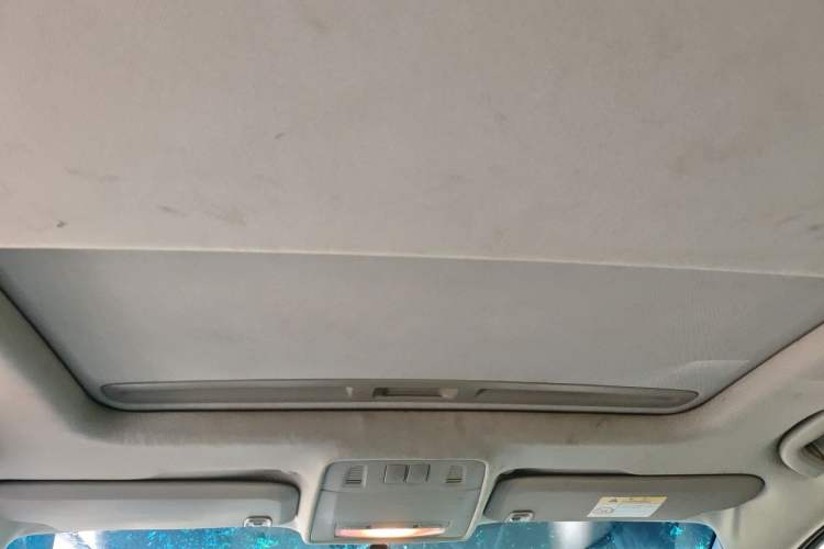 Used Buick GT 2014 XT 1.6L Manual Comfort Edition Headliner