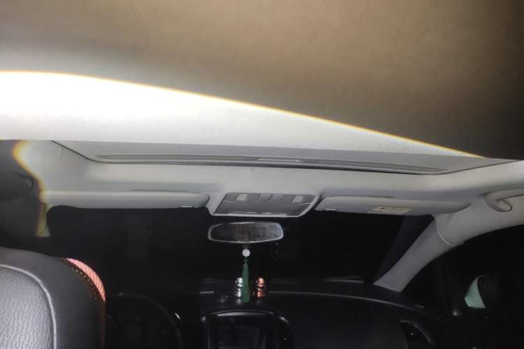 Used Buick GT 2014 XT 1.6L Automatic Fashion Edition Headliner