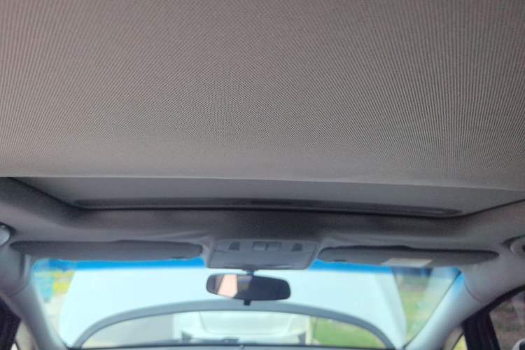 Used Buick GT 2014 XT 1.6L Automatic Fashion Edition Headliner