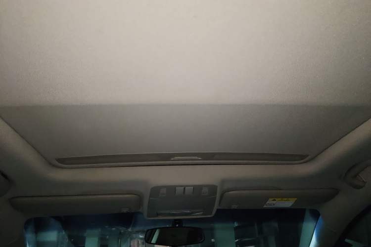 Used Buick GT 2014 XT 1.6L Automatic Fashion Edition Headliner